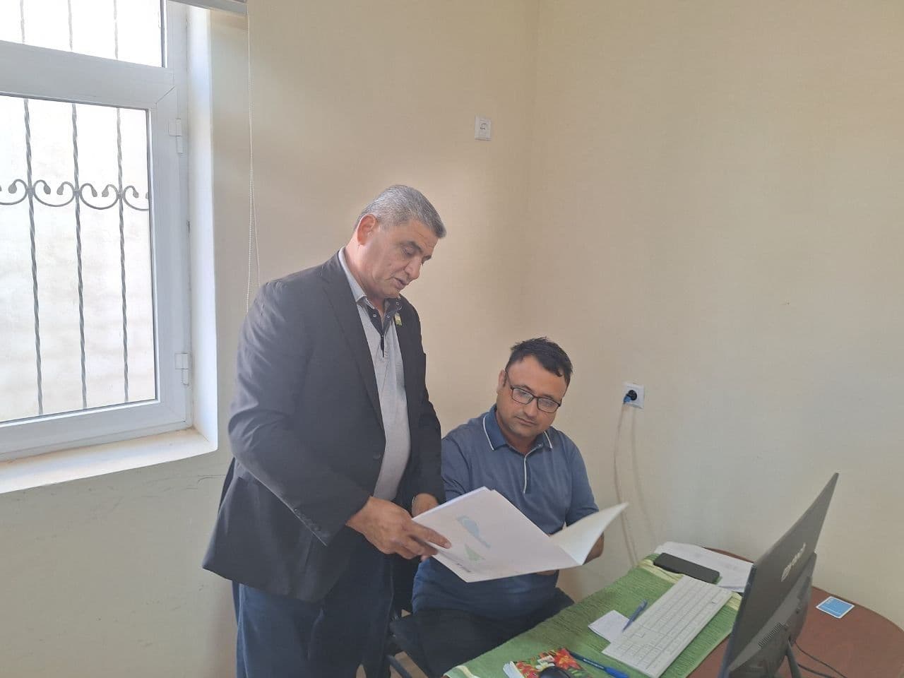 “Surxon sohili” mahallasida hokim yordamchisi faoliyati deputatlik nazorati tartibida o‘rganildi