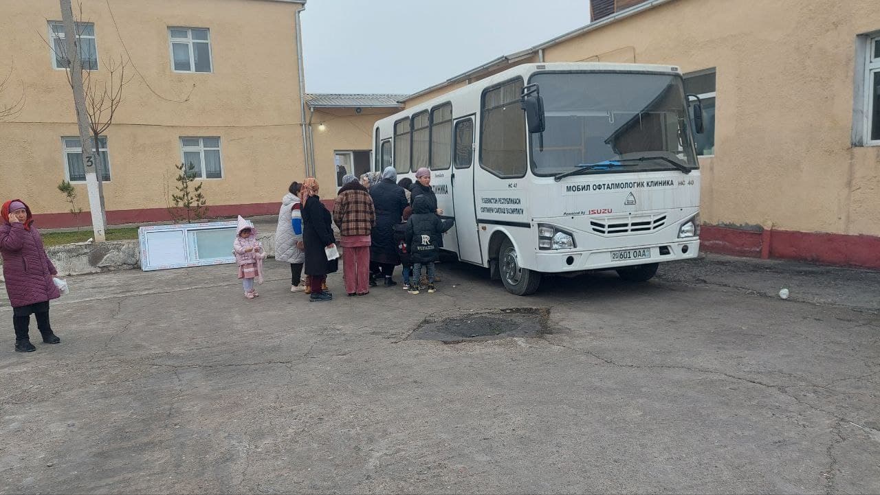 Халқ депутатлари Янгиер шаҳар Кенгаши раиси, Янгиер шахар хокими О.Носиров ташаббуси билан Янгиер шахар Наврузобод маҳалласида тиббиёт бирлашмаси шифокрлари томонидан тиббий курик ўтказилди.