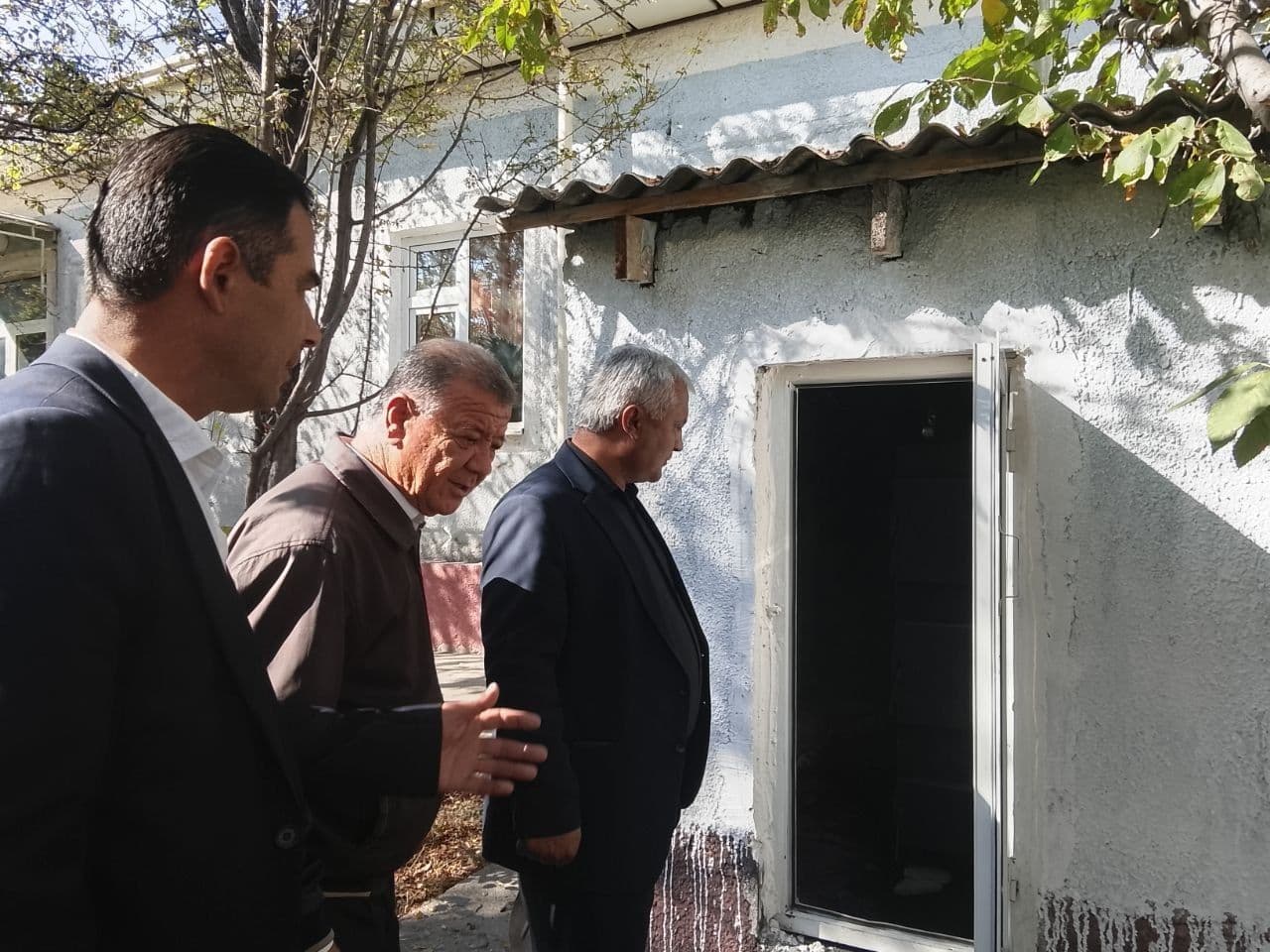 13-SONLI MAKTABDA KUZ-QISH MAVSUMIGA TAYYORGARLIK HOLATI O‘RGANILDI