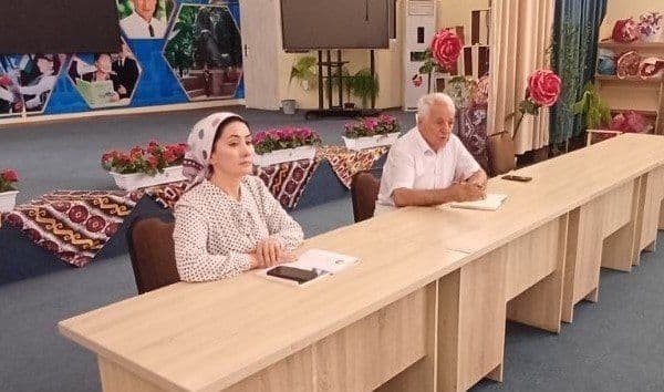 Xalq deputatlari Samarqand viloyati Kengashi deputati saylovchilarga axborot berdi